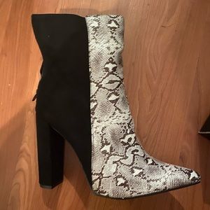 **BRAND NEW, NEVER WORN** snakeskin booties